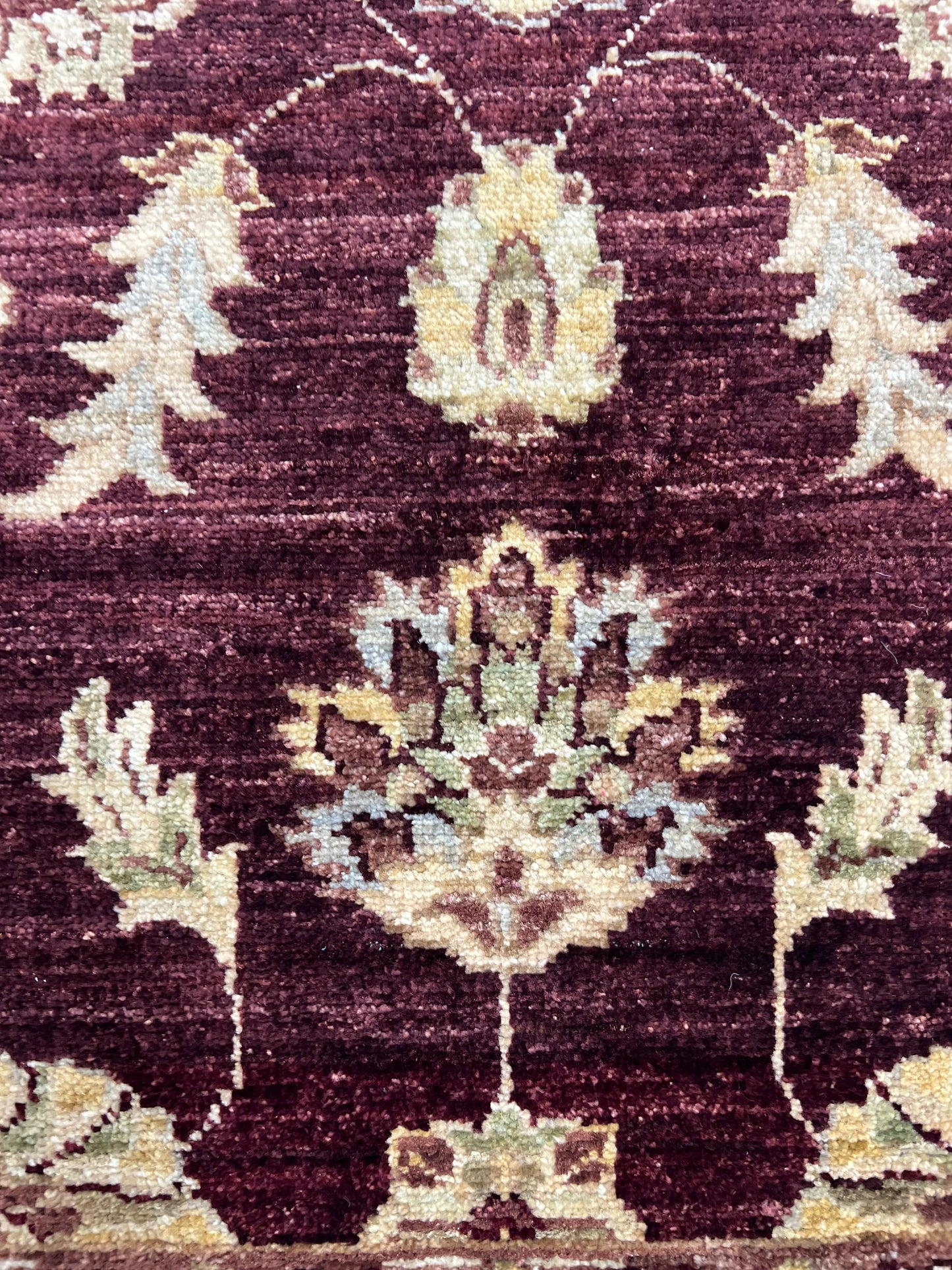 FINE WOOLEN RUG CHOBI (84w x 120h)