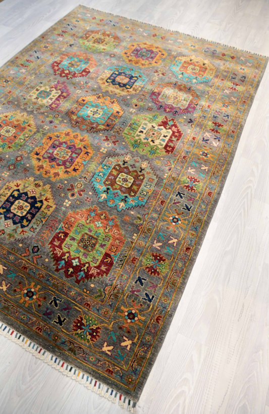 FINE WOOL GEOMETRIC CHOBI RUG (170 X 234)