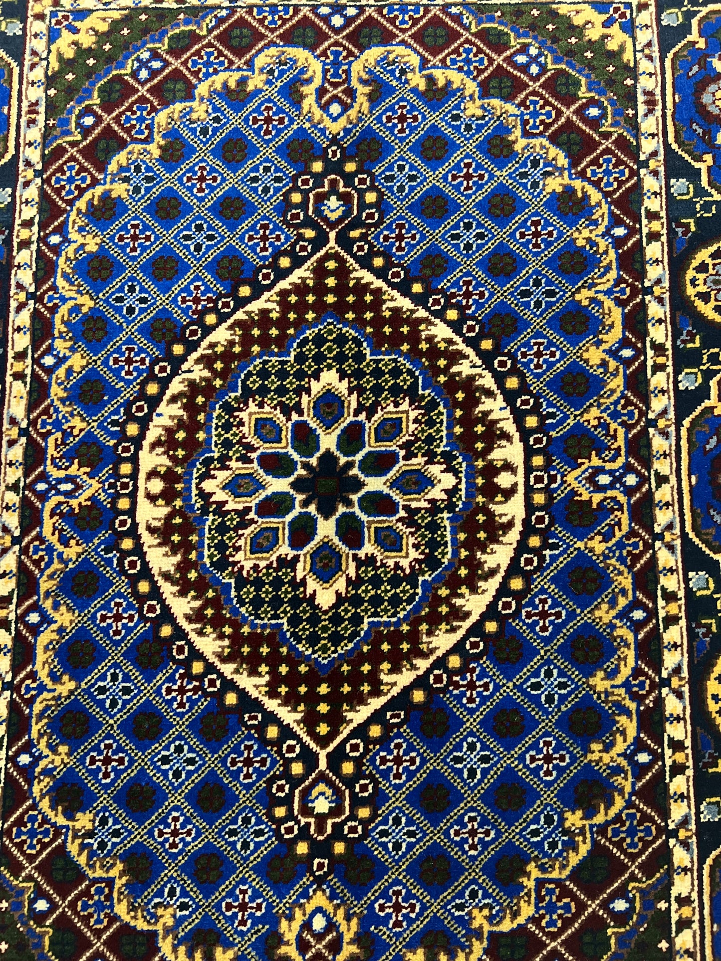 AFGHAN HAND-KNOTTED PURE-WOOL MARINOS (86 X 113 cm)