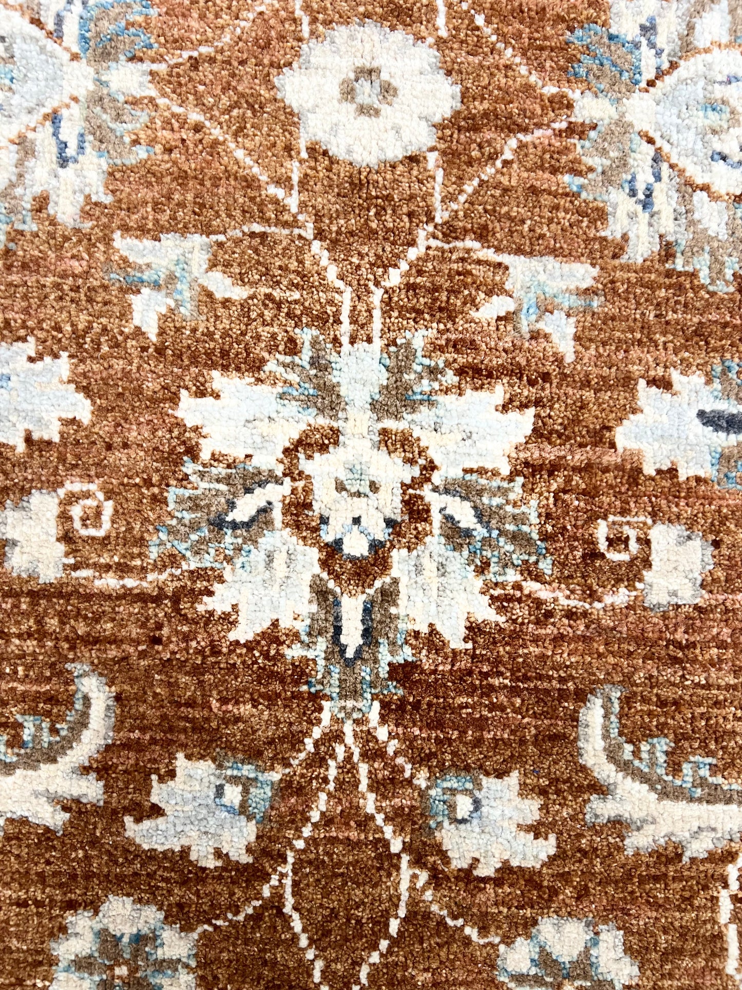 VEGETABLE DYE HAND-MADE RUG WOOL (105 x 156 cm)