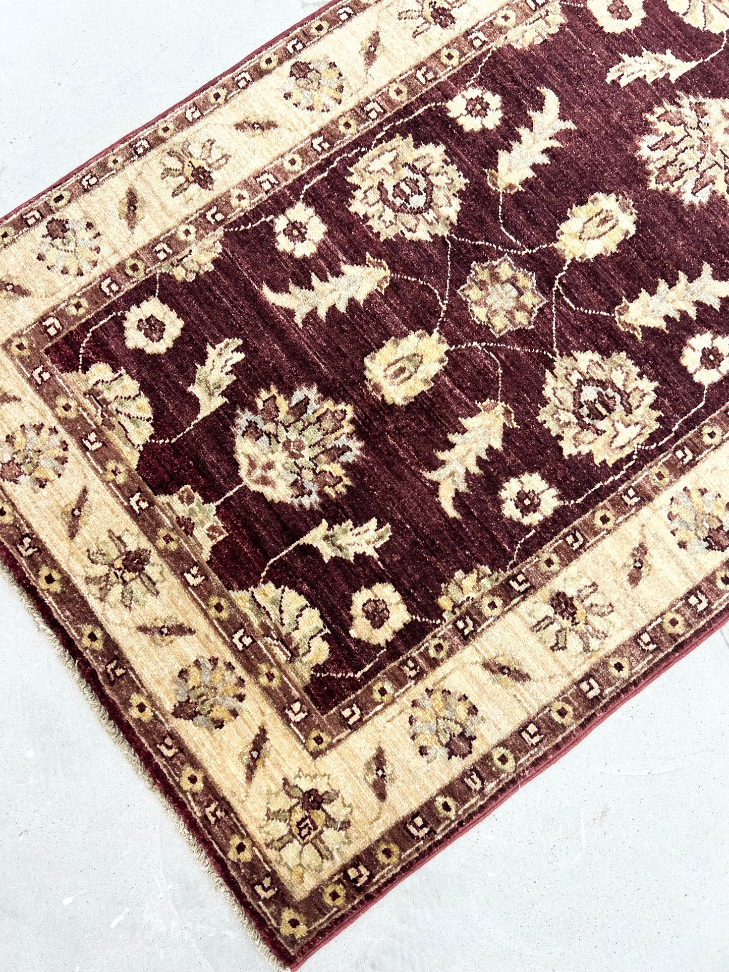 FINE WOOLEN RUG CHOBI (84w x 120h)