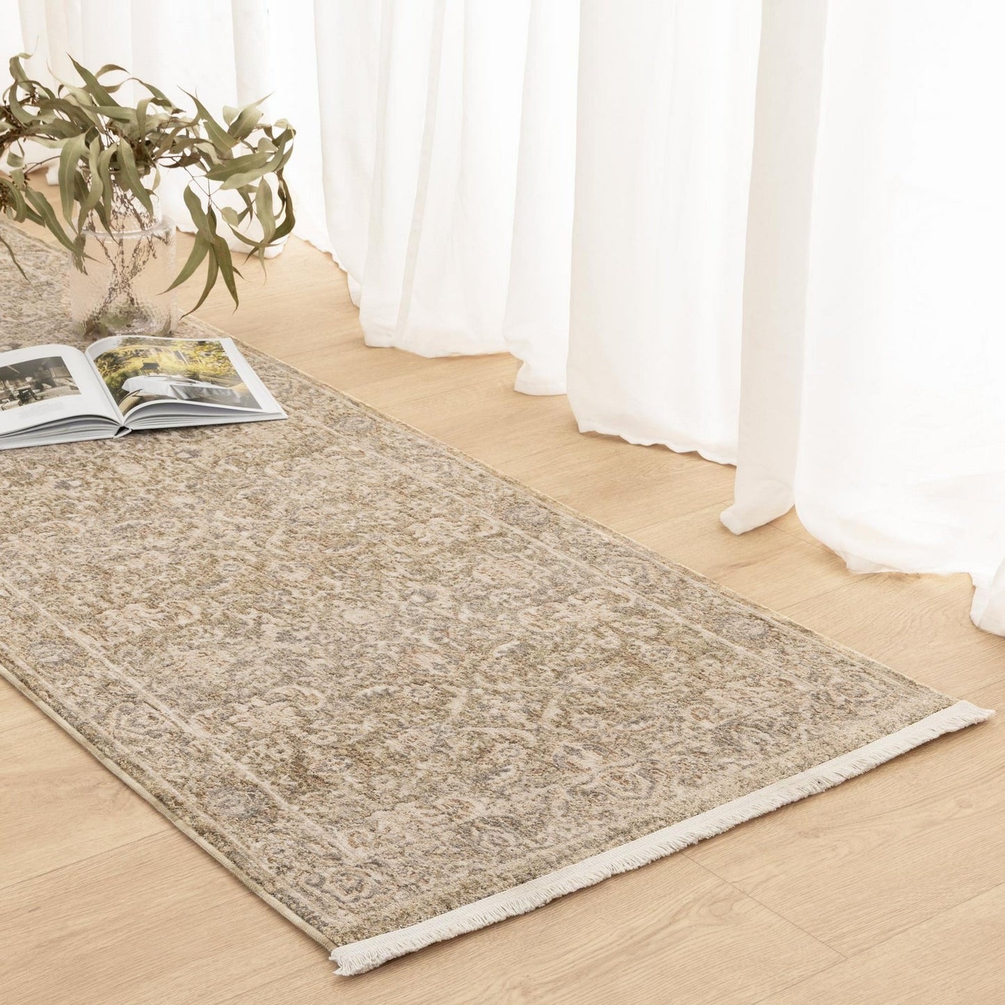 Delphine Regal Green Runner