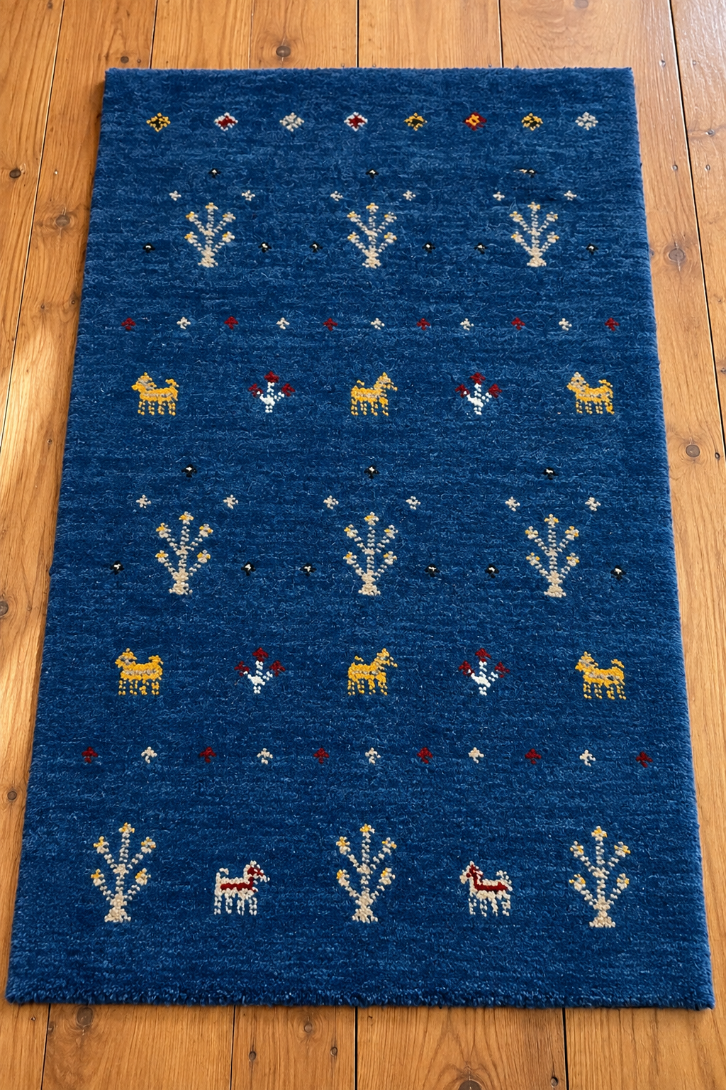 AFGHAN CHOBI HANDKNOTTED RUG (60 X 90cm)