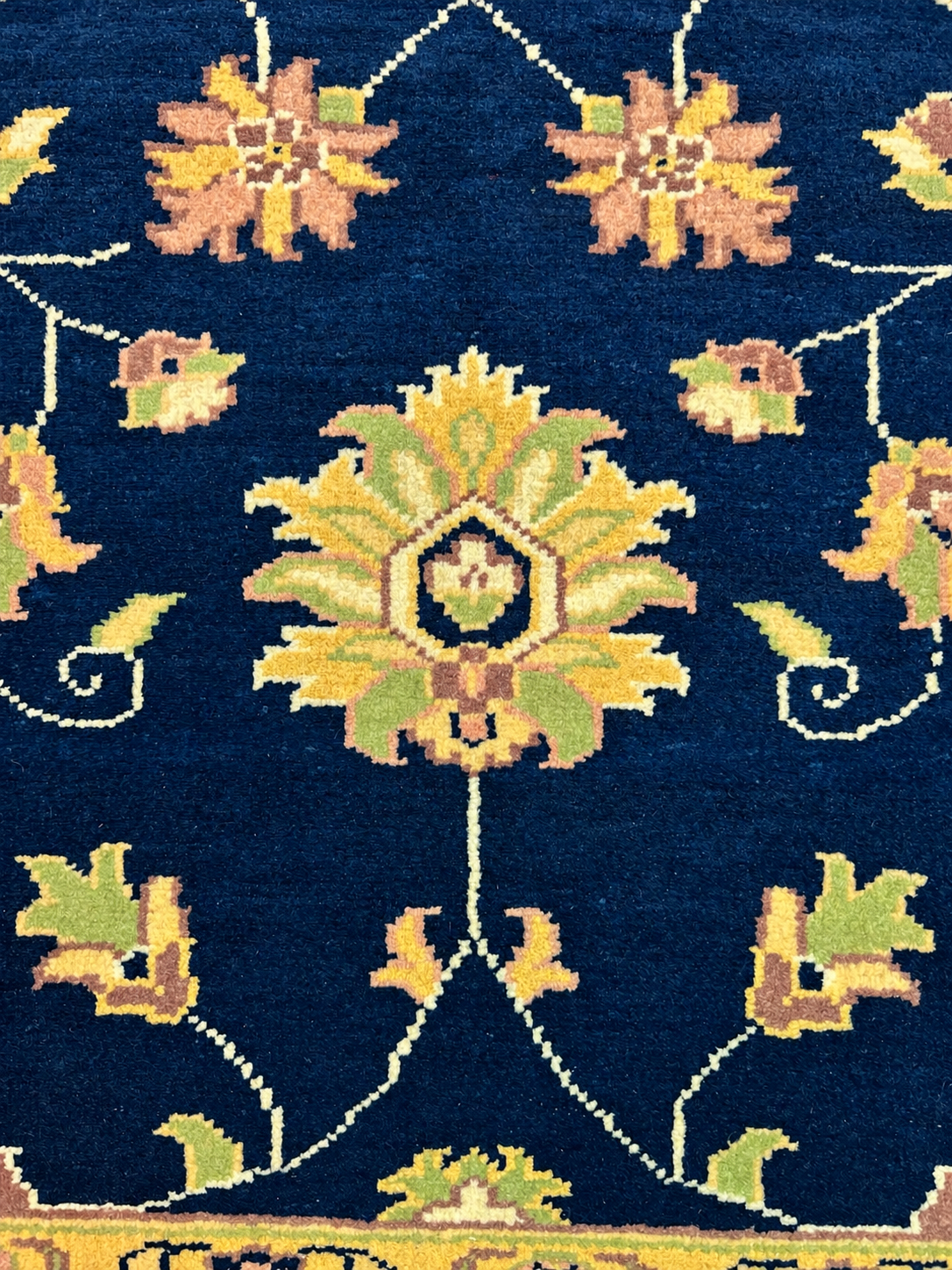 AFGHAN CHOBI HANDWOVEN  WOOL RUG (145 x 190 cm)