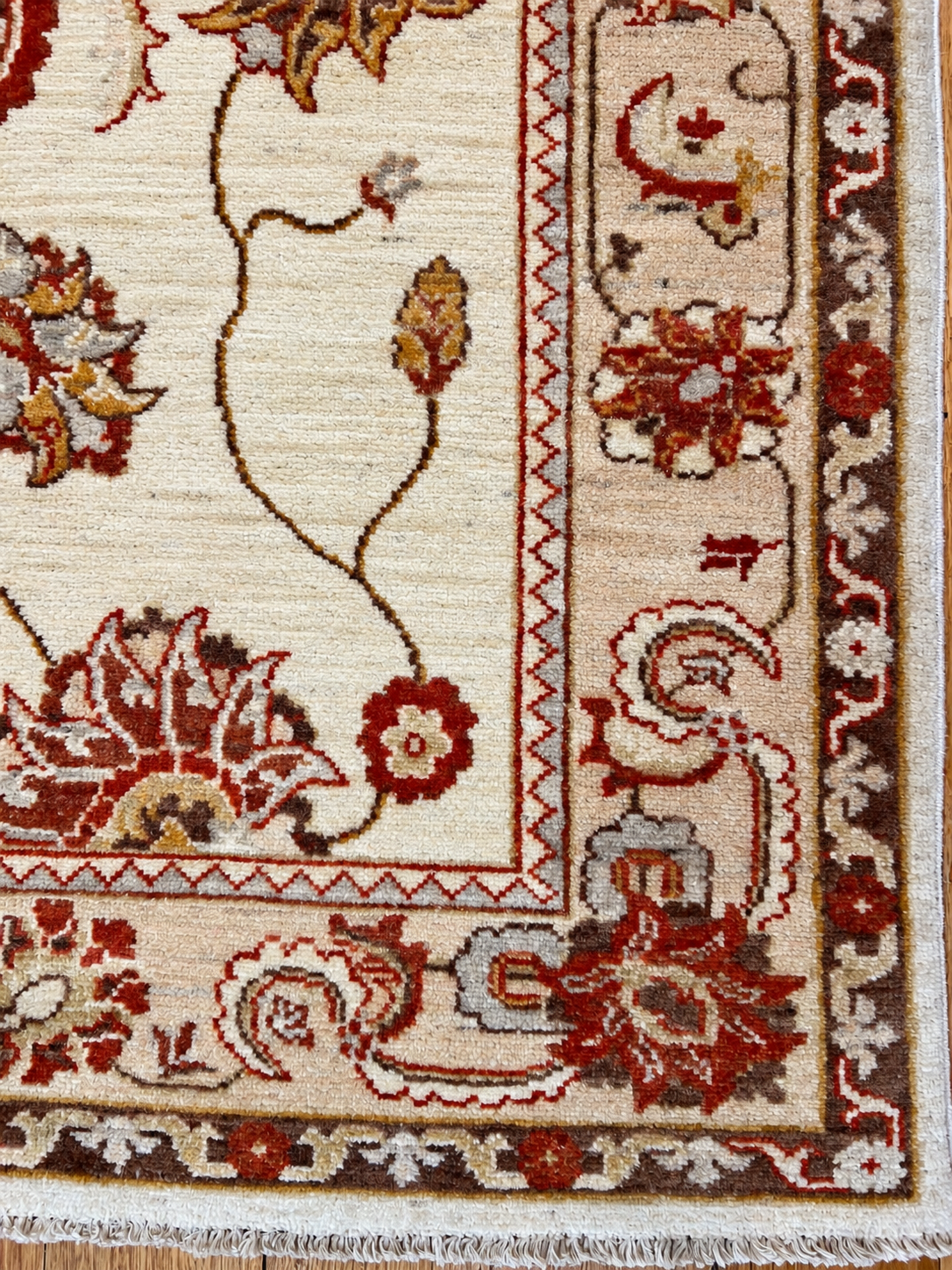 AFGHAN CHOBI HAND-KNOTTED FINE-WOOL  (126 x 174 cm)