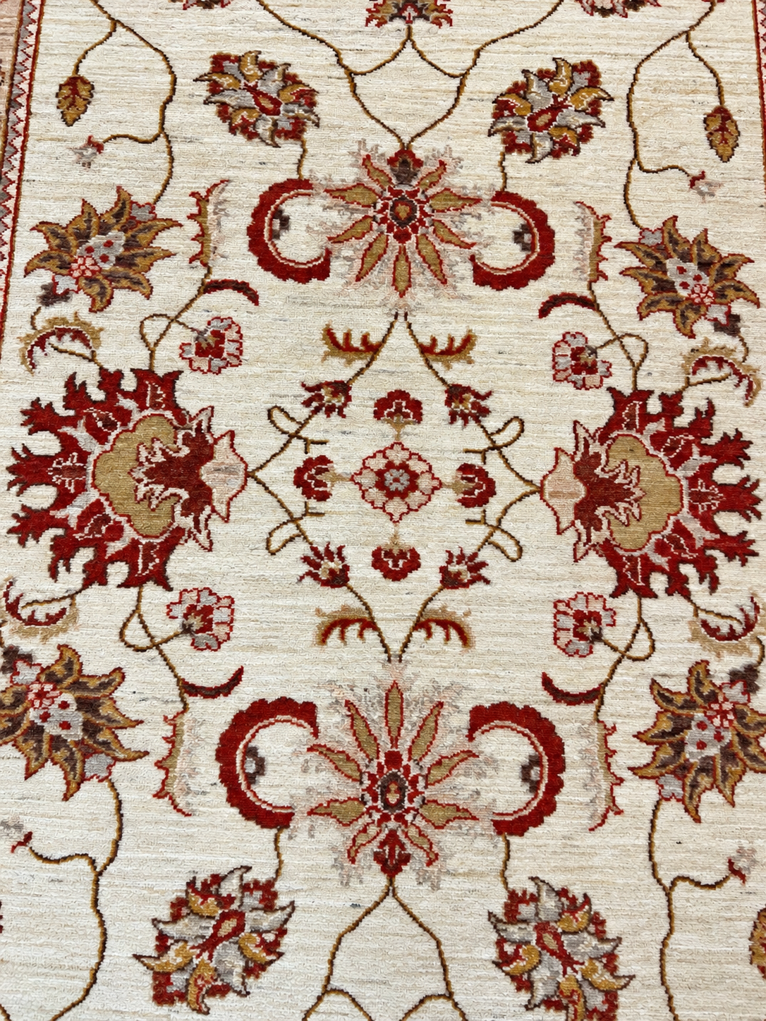 AFGHAN CHOBI HAND-KNOTTED FINE-WOOL  (126 x 174 cm)