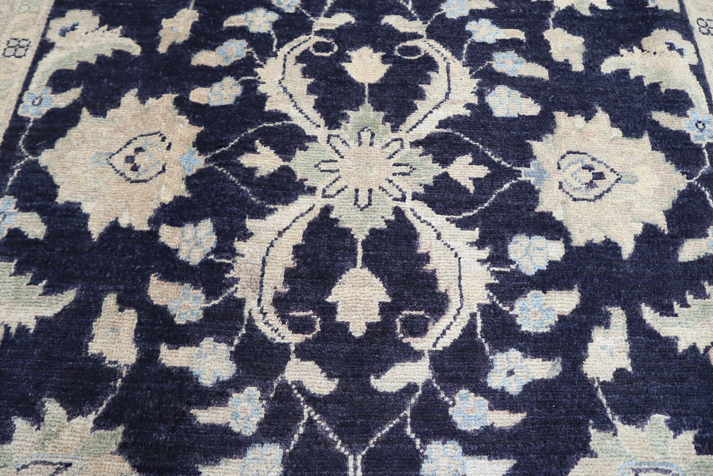AFGHAN CHOBI HAND-KNOTTED (123 x 180 cm)