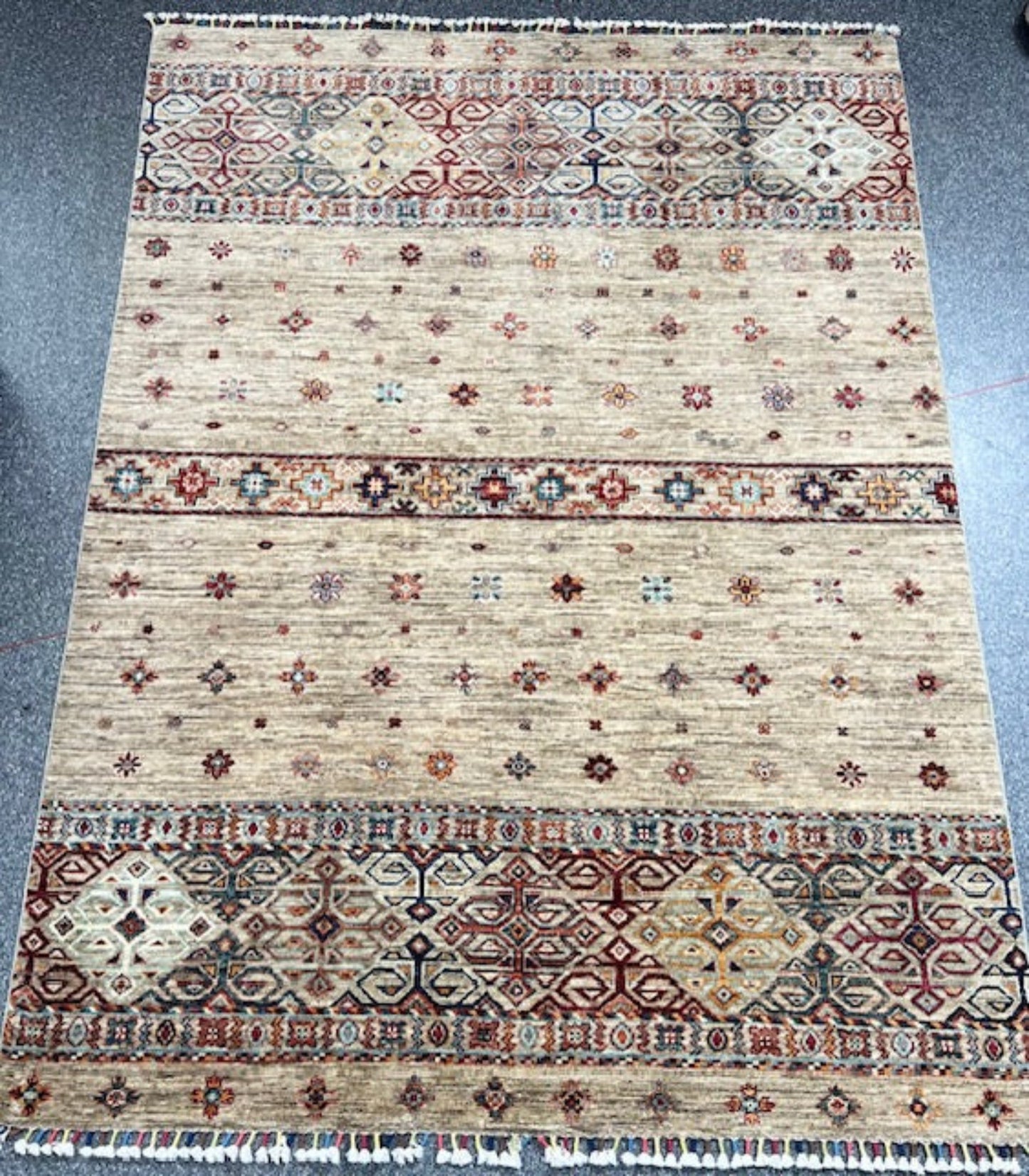 AFGHAN CHOBI HANDWOVEN  WOOL RUG (150 x 203 cm)